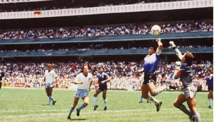 gol-de-mao-de-maradona-na-copa-de-1986-1602147996067_v2_615x300.jpg
