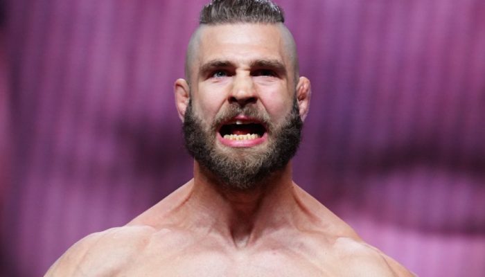 jiri-prochazka-ufc-300-pesagem-1000x600.jpg