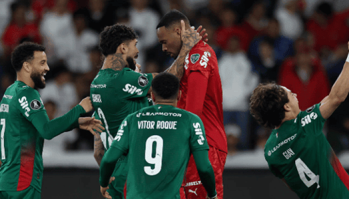jogadores-do-palmeiras-comemoram-classificacao-para-as-quartas-de-final-da-libertadores-sobre-a-ldu.png