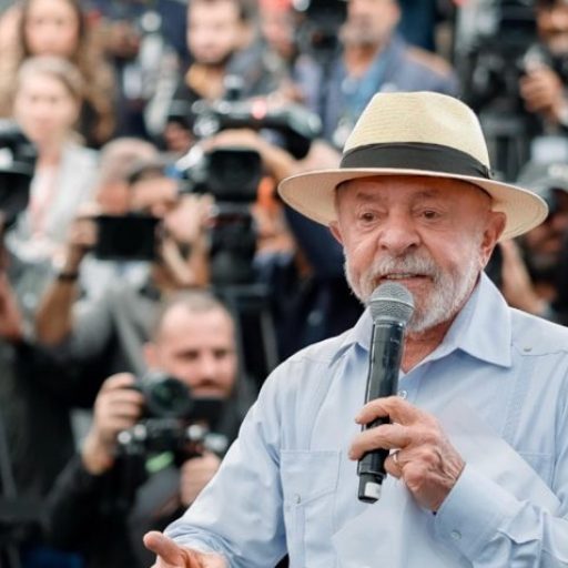 Presidente Lula fala de Neymar e repercussão domina redes chinesas.