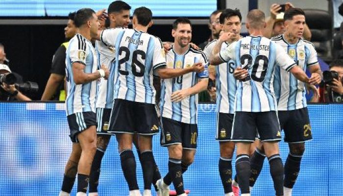 messi-comemora-ao-marcar-no-jogo-entre-argentina-x-austria-somando-17-gols-em-copas-do-mundo-1782150.jpeg