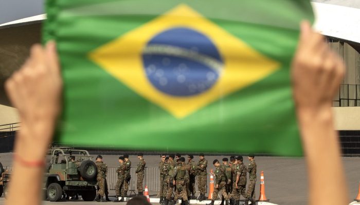 militares-eleicoes.jpg