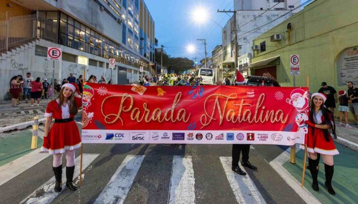 parada-natalina-sincomercio-cdl-compressed.jpg