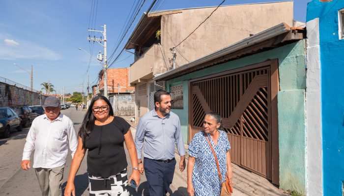 prefeito-visita-jardim-fepasa-37.jpg