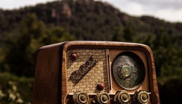 radio-1-430x323.jpg