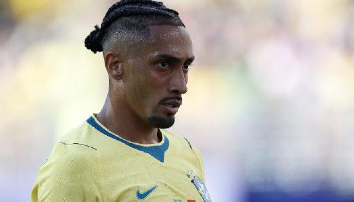 raphinha-em-acao-durante-brasil-x-marrocos-jogo-da-copa-do-mundo-1781394029115_v2_615x300.jpg