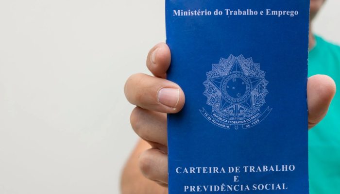 uNbzJjBW-carteira-de-trabalho.jpg