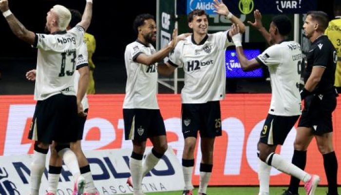 victor-hugo-do-galo-comemora-gol-sobre-o-palmeiras-no-nubank-park-pelo-campeonato-brasileiro-1785111.jpeg