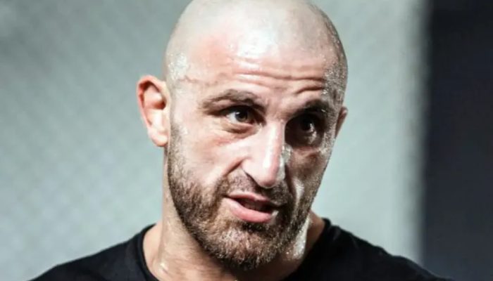 volkanovski0.jpg