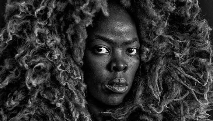 zanele_muholi_serie_somnyama_ngonyama01.jpg